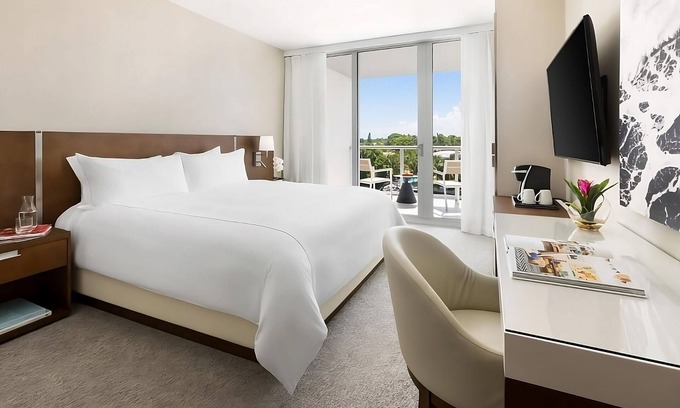 Bay Harbor Islands Hotel | Deluxe King Room With Balcony at The Altair Hotel Bay Harbor Miami!