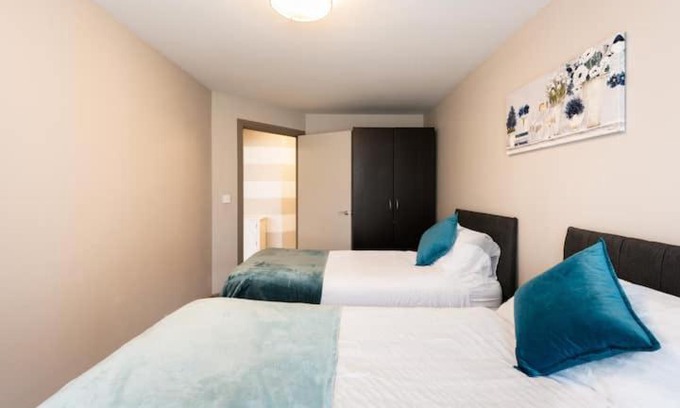 Bray on Thames Casa | Deluxe Maidenhead Apartment