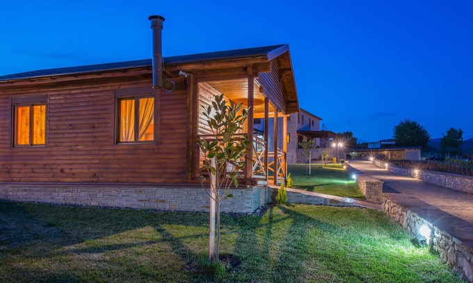 Konitsa Casa | Deluxe Mountain Bungalow C, Konitsa