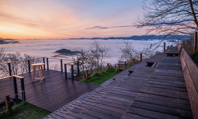 Celje Cama Y Desayuno | Deluxe room with Sauna and Zerobody dry-floating system surrounded by nature.
