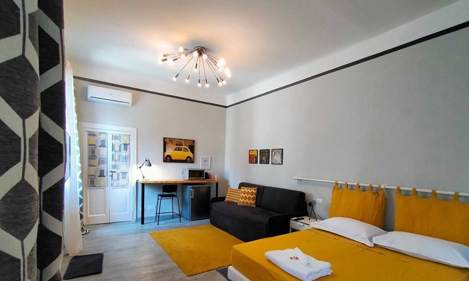 Seregno Casa | DELUXE ROOM BETWEEN MILAN AND COMO LAKE