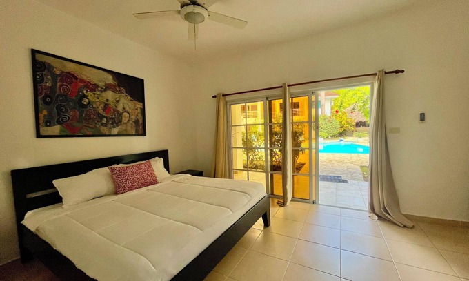 Playa Chiquita Apartamento | Deluxe Suite & Breakfast at Coral Blanco Sosua