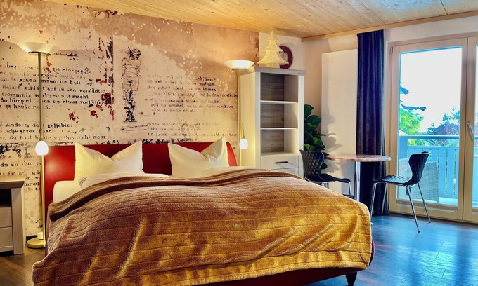 Bolsterlang Apartamento | Deluxe triple room with balcony