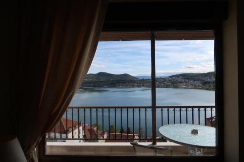Kastoria Apartamento | Deluxe View Kastoria