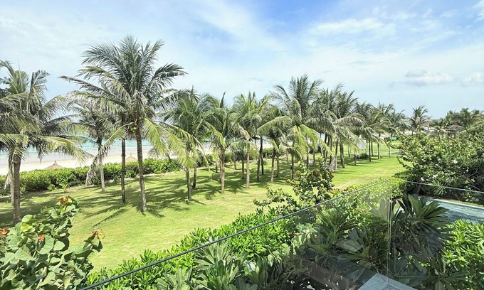 Cam Lam Villa | Deluxe Villa Beach Front