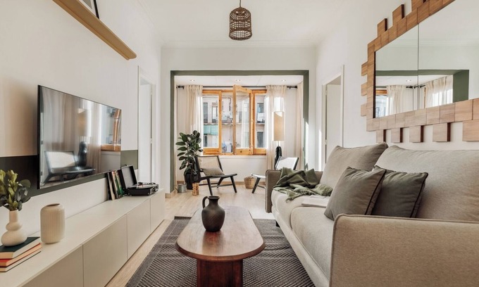 El Putget i Farro Apartamento | Demir - 2 bedrooms and office in Vila de Gràcia