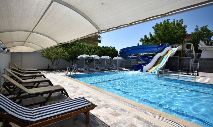 Kadriye Hotel | Demirci Hotel