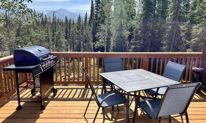 Healy Casa | Denali National Park 2 King Bedroom Hideaway with