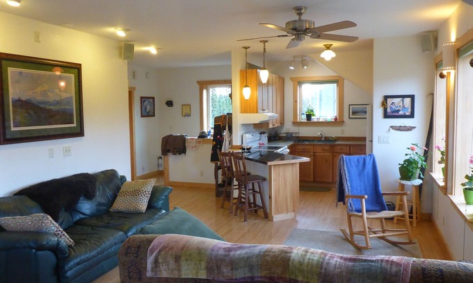 McKinley Park Casa | Denali Park Place - Elegancia de Alaska