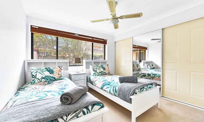 The Entrance North Apartamento | Dennis Beach - 4 Bedroom Home