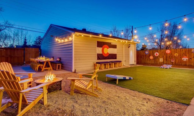 Denver Casa | Denver Den for 10- “Amazing place for groups!”