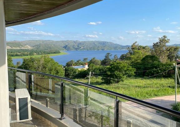 Villa Parque Síquiman Apartamento | Departamento con vistas al lago en Veneto Village
