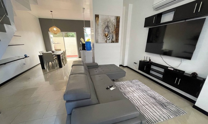 Puerto Ayora Apartamento | Departamento en Zona muy Tranquila y a 15 min Caminando de la Av Charlas Darwin