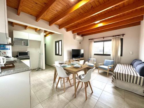 Guaymallén Apartamento | Departamento en complejo semiprivado con cochera