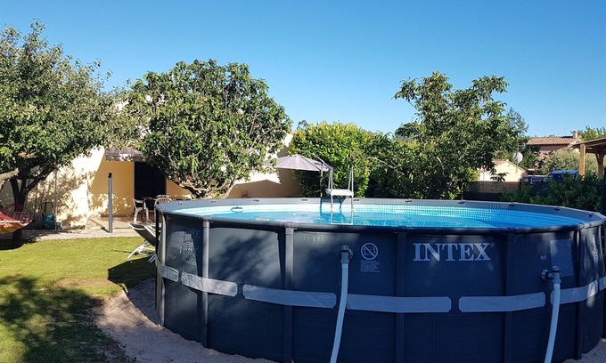 Gareoult Casa | Dependencia Villa 4 personas con jardín privado y jacuzzi.