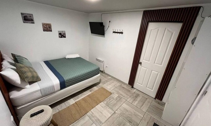 Pudahuel Apartamento | Dept. entrada independiente a "8min" del aeropuerto