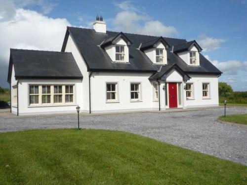 Boherboy Casa | Derryleigh House Boherbue by Trident Holiday Homes