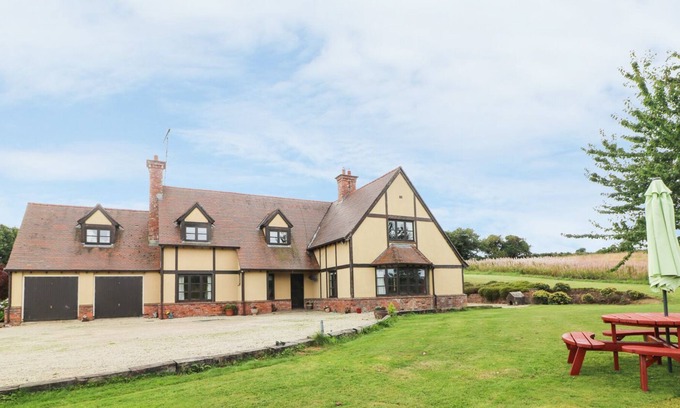 Aughrim Cabaña | Derrywater House, AUGHRIM, CONDADO DE WICKLOW