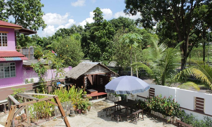 Taman Desa Tebrau Casa | DesaTebrau NewStar Homestay - Wedding Bridal House
