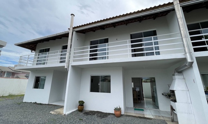 Picarras Apartamento | Descanso em Ambiente Tranquilo e Acolhedor - Apto 2- Cond. Serra Saudade