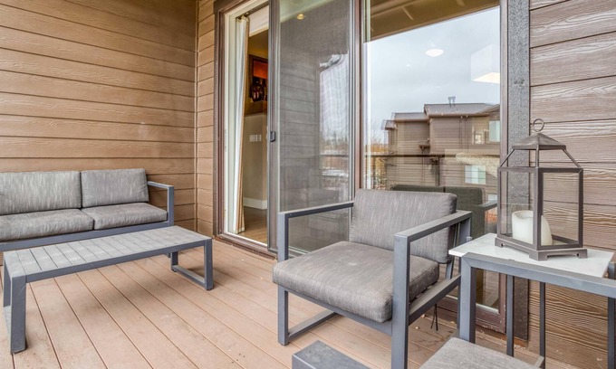 Southern Crossing Condominio | Deschutes Landing at the Old Mill Riverfront