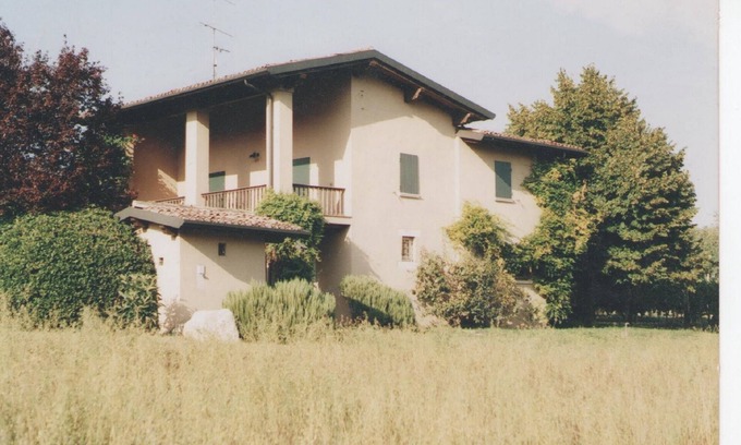 Lonato del Garda Casa | Desenzano casa de campo en el interior con vista al lago