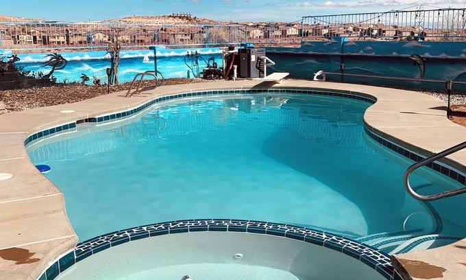 Rio Rancho Casa | Desert Beach House with a Mountain View - Private Pool and Hot Tub!