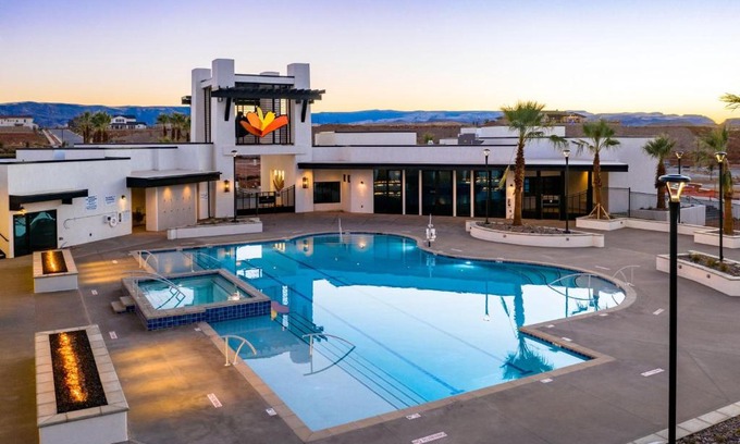 St. George Casa | Desert Color's Sunshine and Sage