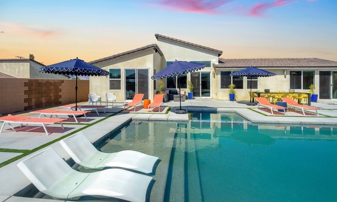 Desert Hot Springs Casa | Desert Picasso - Pool, Spa, Games and Mountain Views in quiet Desert Hot Springs