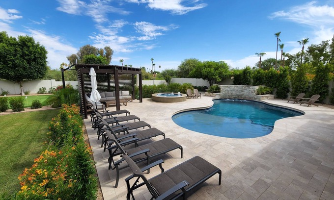 Shea Ranchos Casa | Desert Pickle-ball Paradise in Scottsdale
