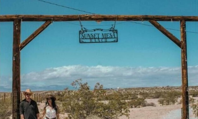 Twentynine Palms Otro | Desert Ranch 🌵w Cowboy Pool, Hammock, Firepit, Soaking Tub, Stargazing🌟, & More