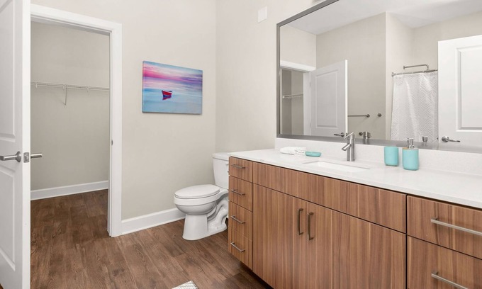 Eighth Avenue Apartamento | Desert Storm Serenity Suite Downtown Nashville