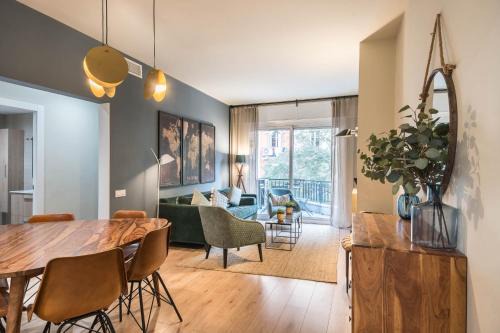 Sant Antoni Apartamento | Design and comfort in the trendy neighborhood