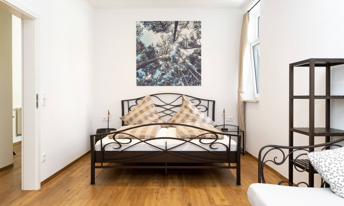 Kaufbeuren Apartamento | Apartamento de diseño "Fünfknopfturm" - en el corazón del casco antiguo de Kaufbeuren