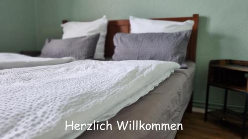 Falkensee Apartamento | Design Apartment, Klimaanlage, privat Parkplatz, Wallbox, NETFLIX, DominosPizza