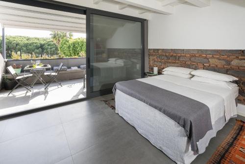 Cannizzaro Apartamento | Design apartment with terrace by Wonderful Italy