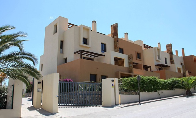 Vera Casa | DUPLEX DE DISEÑO A ESCASOS METROS DEL TEE DE SALIDA Y LA CASA CLUB