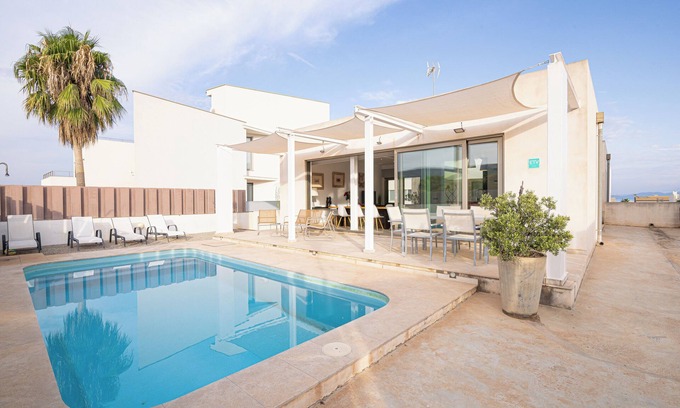 Urbanizacion Mont Ferrutx Casa | Casa de diseño con piscina privada