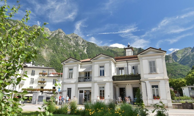 Chiavenna Apartamento | Apartamento de diseño en un edificio antiguo en el centro de Chiavenna