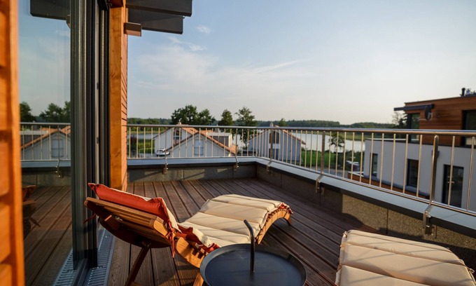 Krakow am See Casa | Design holiday home Sjöhest on Lake Altdorf. Dog friendly!