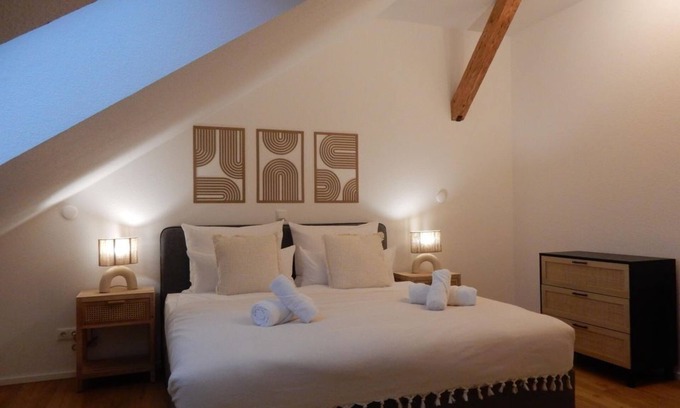 Bad Kreuznach Apartamento | Design loft │ near old town │ parking lot │ 84 m² - vacation home│ central │3 Whg