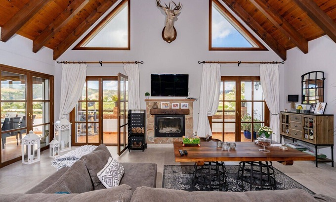 Mijas Chalet De Esquí | Chalet de diseño en Cala de Mijas