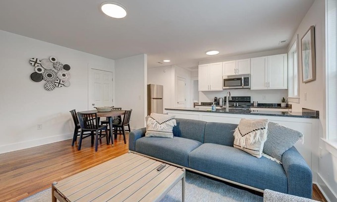 Durham Apartamento | Designed 1BR with Parking in Downtown Durham