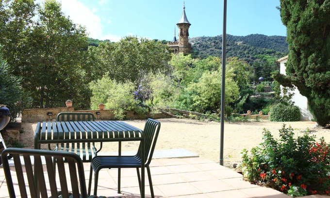 Alella Casa | Casa de diseño para 5 con piscina en una zona pintoresca increíble