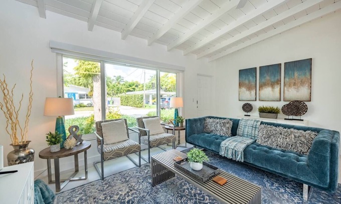 Middle River Terrace Casa | Designer Pool Home! BNR Vacation Rentals