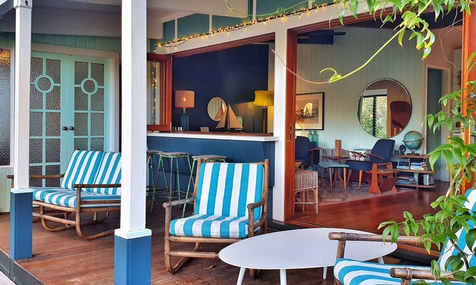 Lake Tabourie Casa | Diseñador Retro Beach Shack en la orilla del lago
