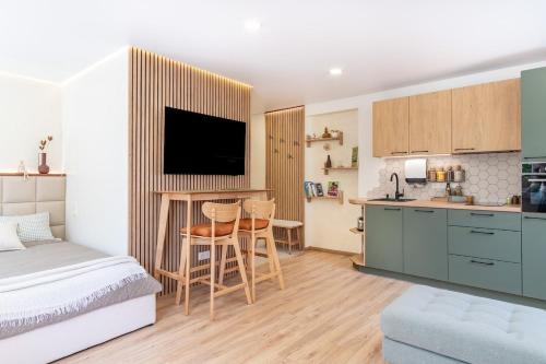 Parnu Apartamento | Designer studio apartment in the heart of the city - free parking!