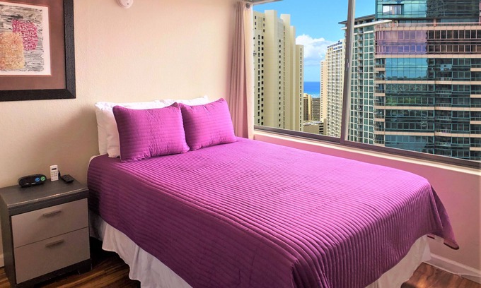 McCully - Moiliili Condominio | Diseñador Studio Condo en el piso 29 en Waikiki - ¡Vista fabulosa! y 100% legal!