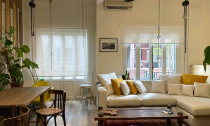 Beirut Central District Apartamento | Designer’s 1BR apt in Gemmayzeh
