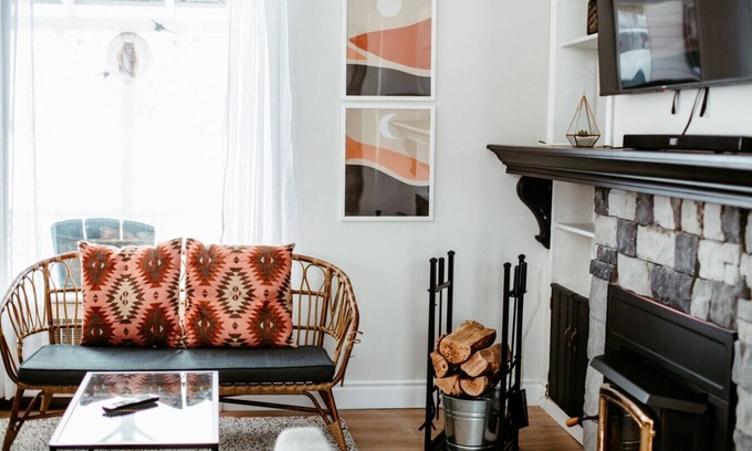 Strong Apartamento | Desirable Lakefront 3BR w/Fireplace & Games Room